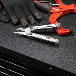 Leatherman ARC multi-tool
